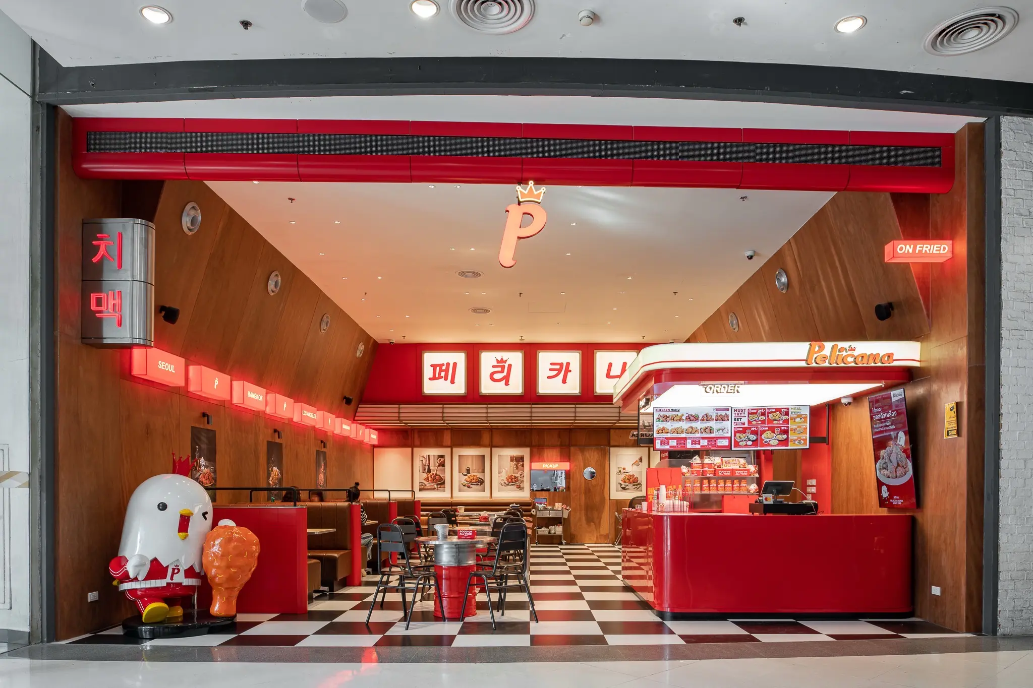 Pelicana WestGate Korean restaurant interior by SpaceLAB Architects