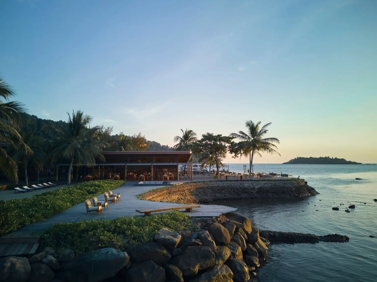 Waterfront pavilion and landscape at The Retreat Koh Chang — view 26