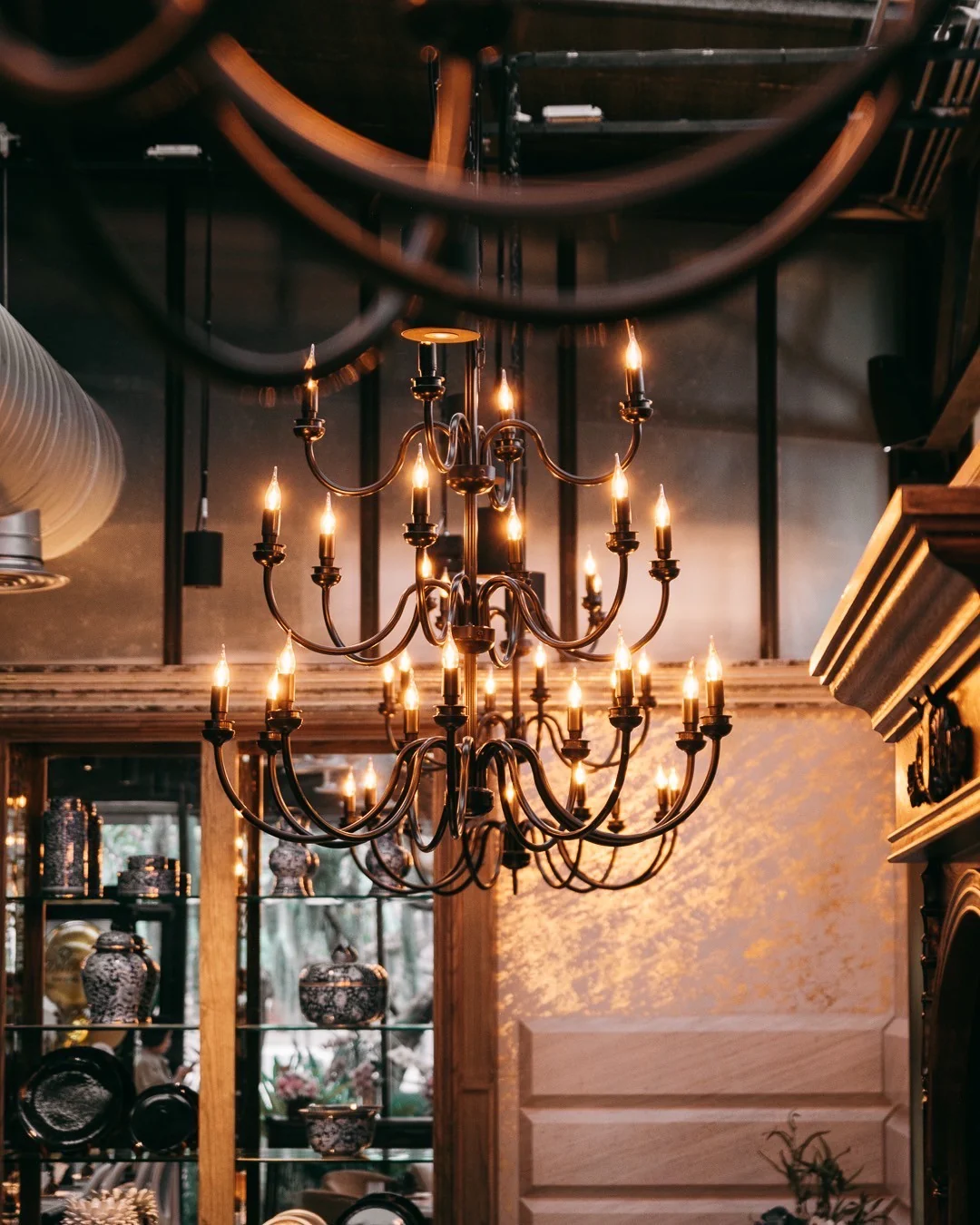 Sapparos S20 chandelier detail