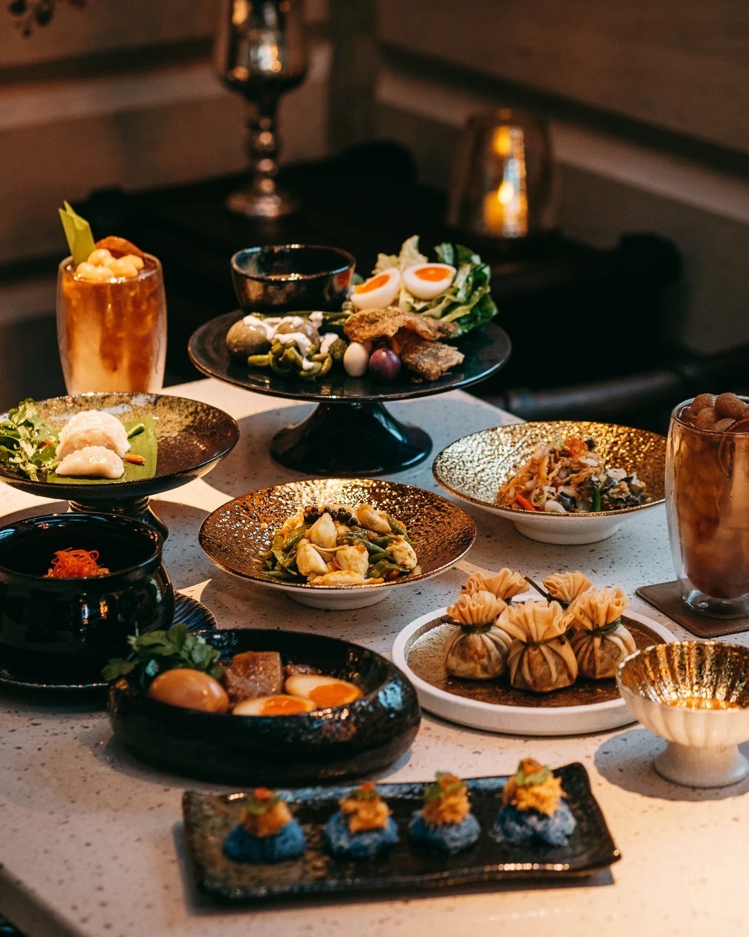 Sapparos S20 table setting and Thai dishes