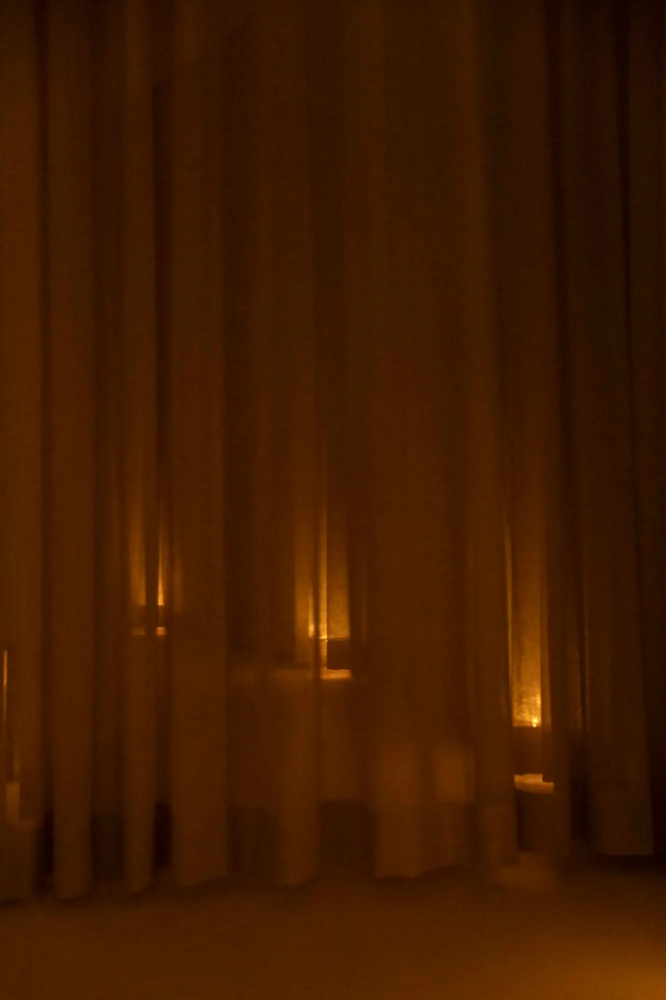 Filtered light through spa curtain